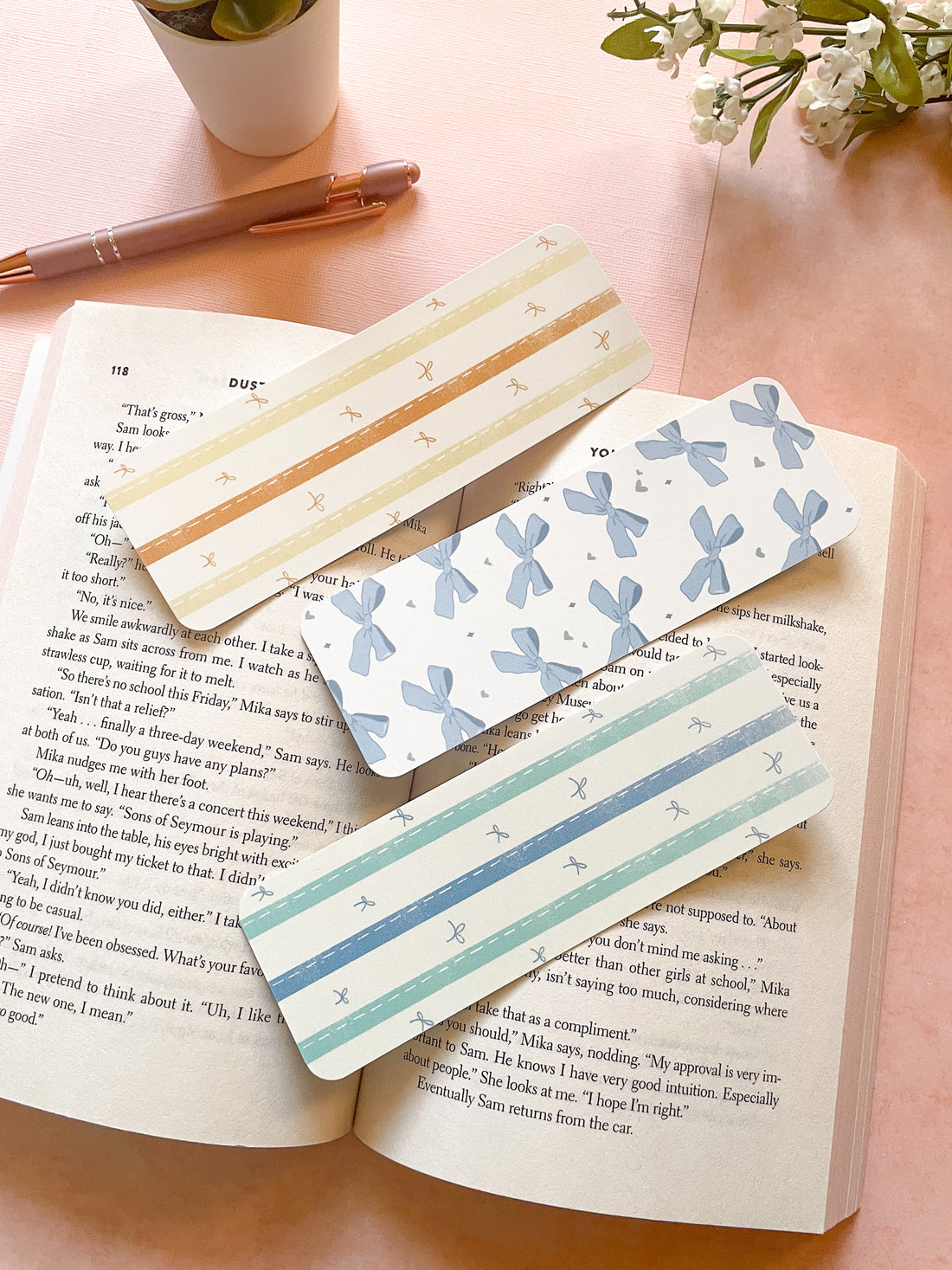 Girly Vintage Bows Bookmark Set