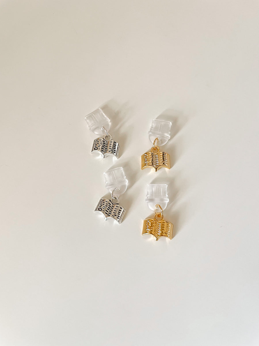 close-up kindle charms mini books silver and gold for kindle dust plug 